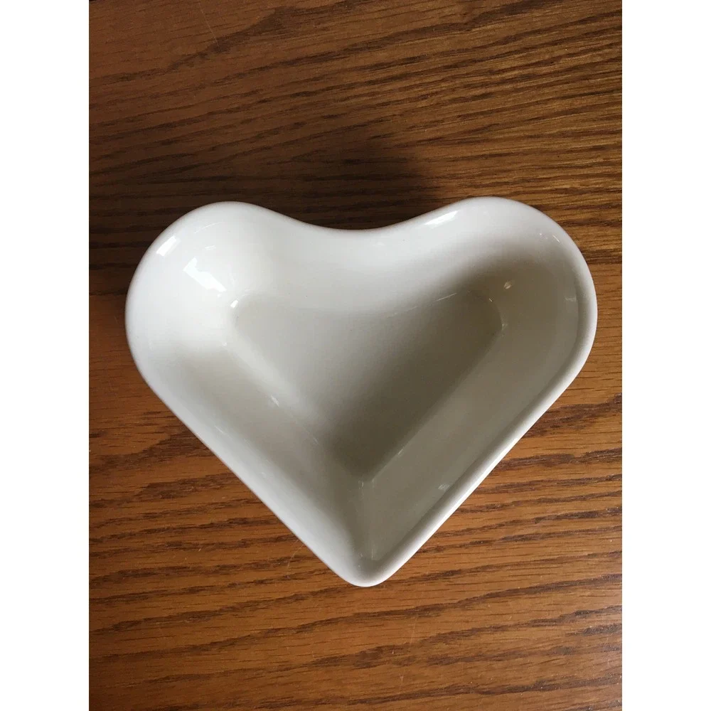 Longaberger Pottery Woven Traditions 'Traditional Red' Heart Ramekin Dish‎ 39748